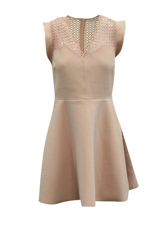 Super Bargain Sandro Paris Dress with Eyelets in Pink Polyester