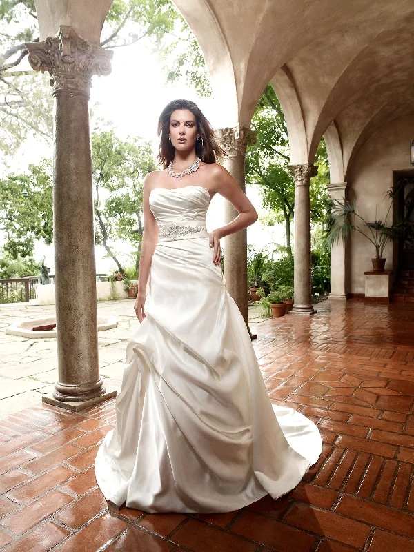 Value Deals Casablanca Bridal 2018 Size 16 Fit & Flare Wedding Dress Belt Ballgown Plus Size Value Deals Casablanca Bridal 2018 Size 16 Fit & Flare Wedding Dress Belt Ballgown Plus Size
