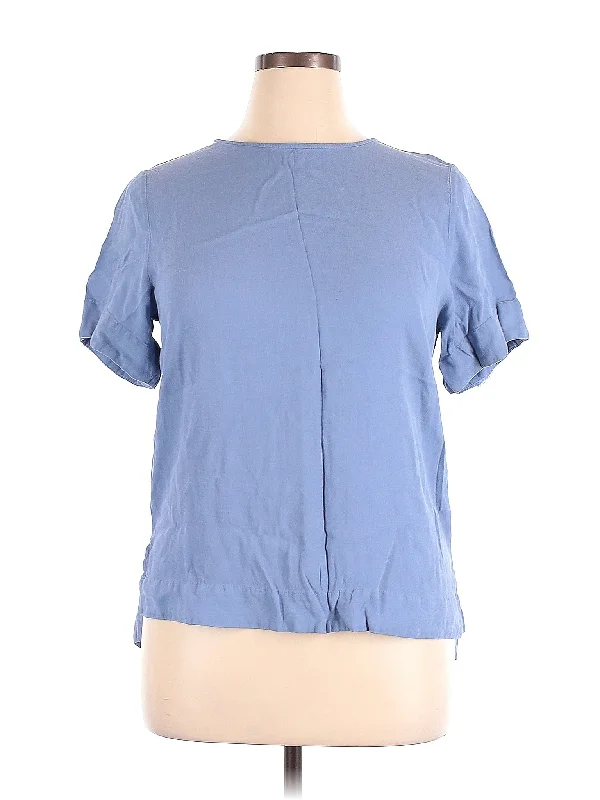 Steals and Deals Short Sleeve Blouse