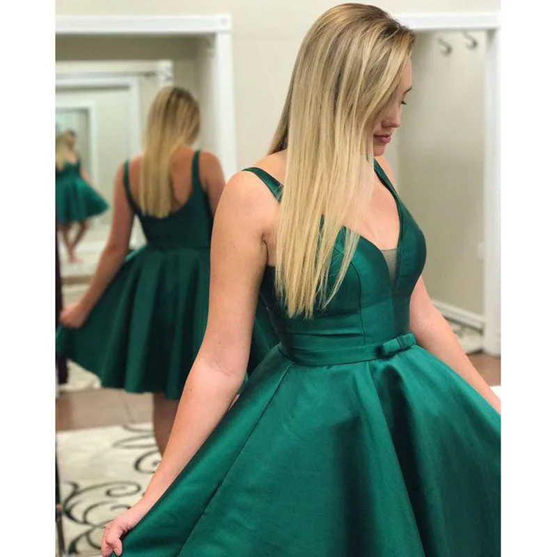 Super Sale Elegant Green V Neck Short Graduation Dress with Straps Cocktail gown Homecoming Dress Super Sale Elegant Green V Neck Short Graduation Dress with Straps Cocktail gown Homecoming Dress