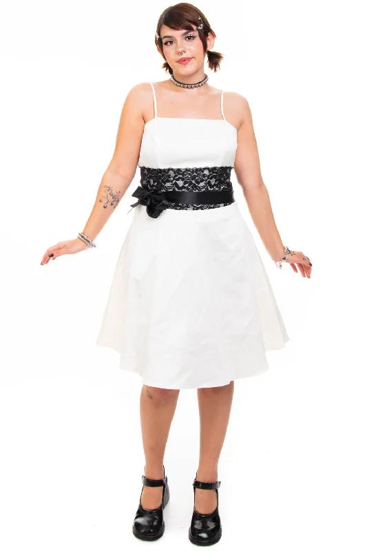 Price Drop Alert Vintage 90's Star B&W Lace Dress - L
