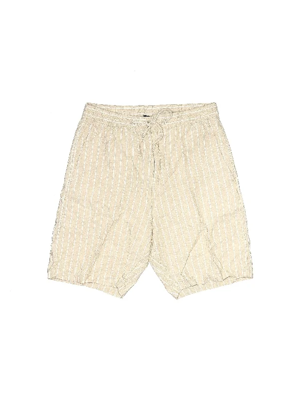 Special Savings Shorts