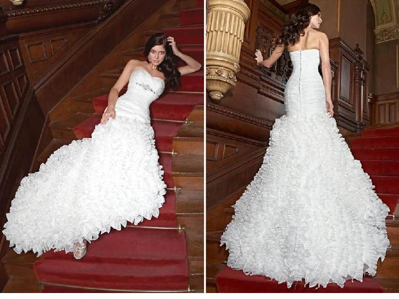 Daily Specials Impression Bridal 6807 Size 12 Fit & Flare Wedding Dress Ruffle Mermaid White Daily Specials Impression Bridal 6807 Size 12 Fit & Flare Wedding Dress Ruffle Mermaid White