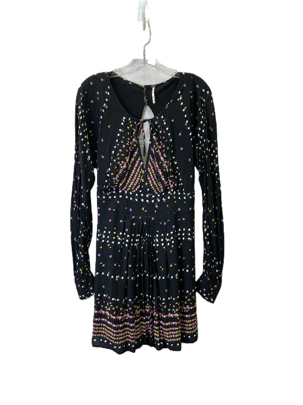 Take Advantage Dress Casual Short By Free People In Black, Size: M