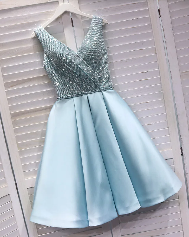Today’s Deal Sexy V Neck Light Blue V Beck Short Prom Dress Semi Formal Cocktail Homecoming Dress with Sequins SP08210