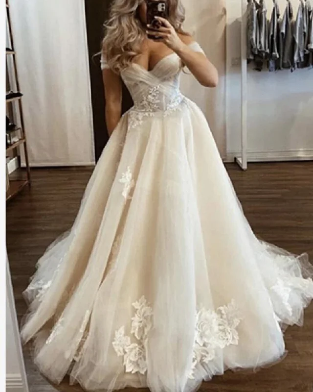 Price Reduction Beige/Off White Color Off the Shoulder Lace and Tulle Wedding Party Dress Bridal Gown for Women PL0828 Price Reduction Beige/Off White Color Off the Shoulder Lace and Tulle Wedding Party Dress Bridal Gown for Women PL0828