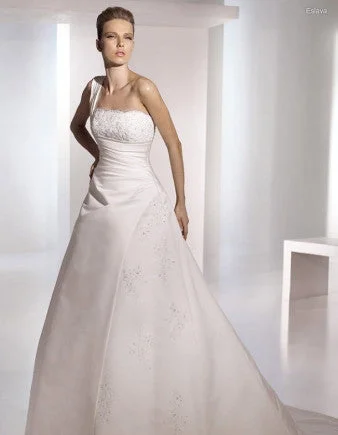 Today's Special San Patrick Pronovias Eslava size 2 in Ivory Wedding Dress Bridal Gown Couture Silk Today's Special San Patrick Pronovias Eslava size 2 in Ivory Wedding Dress Bridal Gown Couture Silk