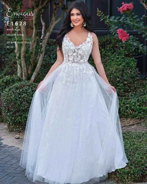 Massive Deals Envious Couture D1628 Size 10 White glitter tulle ballgown prom dress with 3D floral applique corset Massive Deals Envious Couture D1628 Size 10 White glitter tulle ballgown prom dress with 3D floral applique corset