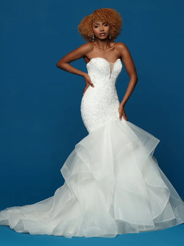 Closeout Davinci Bridal 50653 fit and flare wedding dress lace ruffle strapless mermaid Closeout Davinci Bridal 50653 fit and flare wedding dress lace ruffle strapless mermaid