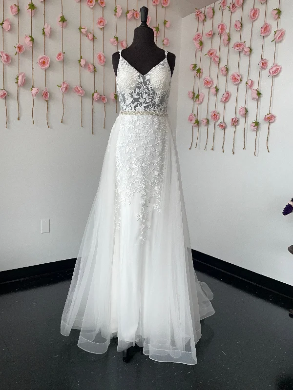 Year-End Clearance Jovani JVN02260 Size 10 Long Lace Embellished Belt Prom Dress Pageant Gown Tulle Year-End Clearance Jovani JVN02260 Size 10 Long Lace Embellished Belt Prom Dress Pageant Gown Tulle