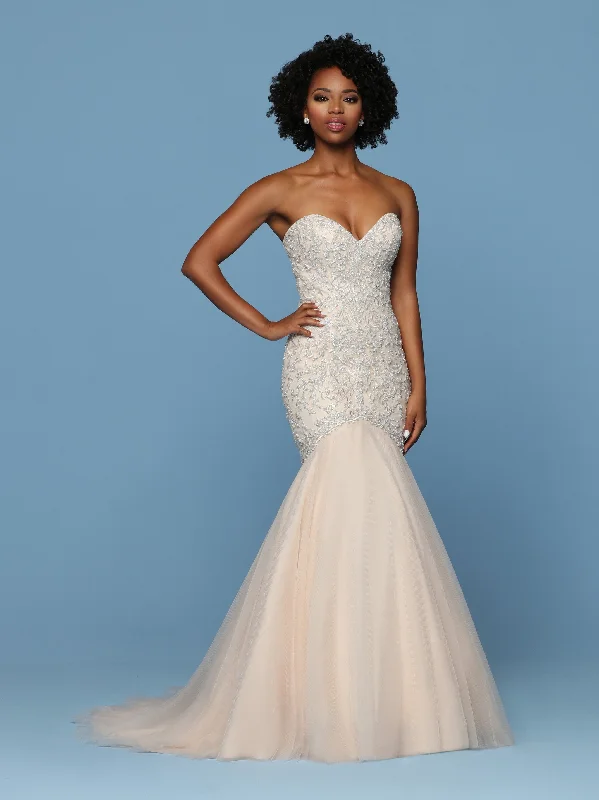 New Deals Davinci Bridal 50573 Size 16 Ivory/Silver Fitted Mermaid Bridal Gown Strapless Wedding Dress Beaded New Deals Davinci Bridal 50573 Size 16 Ivory/Silver Fitted Mermaid Bridal Gown Strapless Wedding Dress Beaded