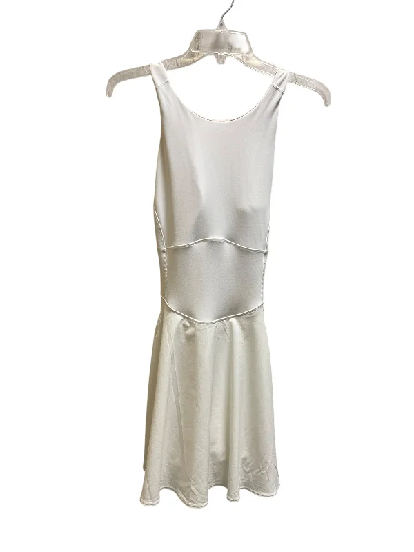Super Sale Athletic Dress By Lululemon In White, Size: 8