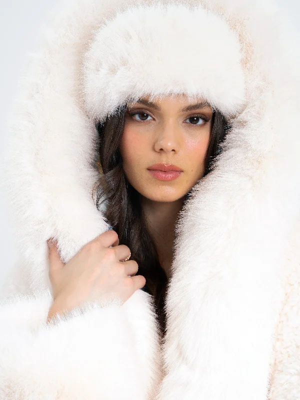 Weekend Flash Sale Miss Circle White Wrap Around Vegan Fur Hat
