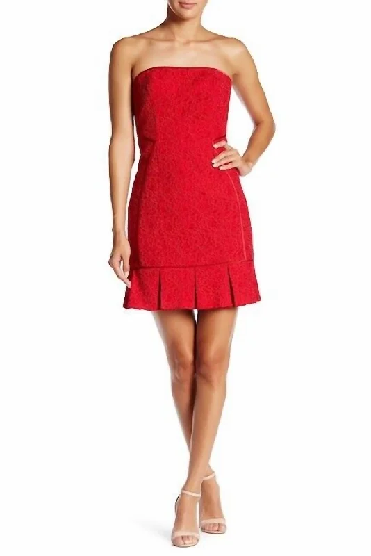 Flash Deals Strapless Lace Pleated Hem Mini Cocktail Dress In Red